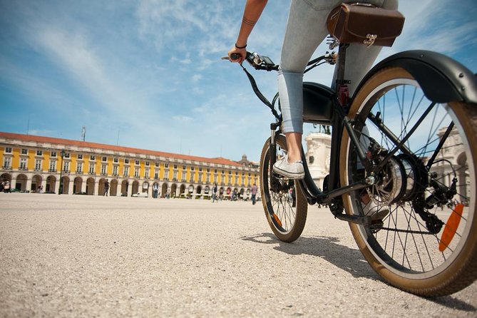 Lisbon Regular or Electric Bike Rental - Chiado and Baixa on two wheels