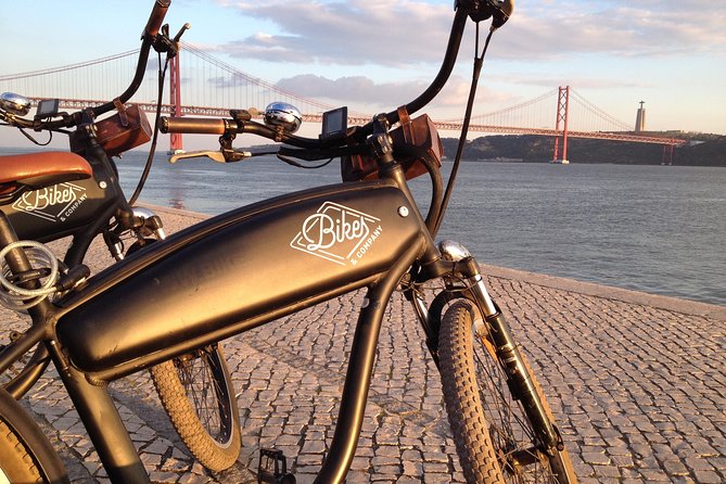 Lisbon Regular or Electric Bike Rental - Regular bike or e-bike?