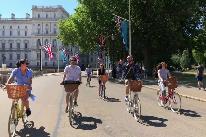 London Bike Tour: Landmarks, Secret Gems, Pub Stop & Street Art - Spraying paint beneath Waterloo Station