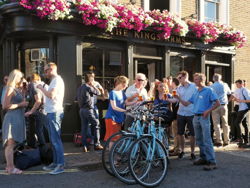 London: East London Town 3.5-Hour Bike Tour - Cable Street and the multicultural East End