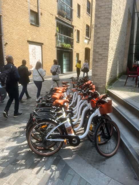 London: Guided E-bike Tour - Starting at Blackfriars and finding your wheels