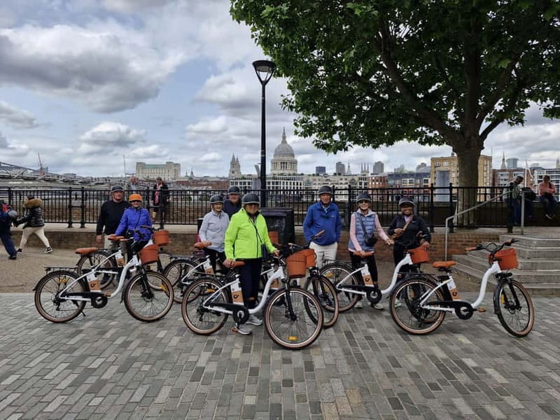 London: Guided E-bike Tour - Trafalgar Square to Buckingham Palace