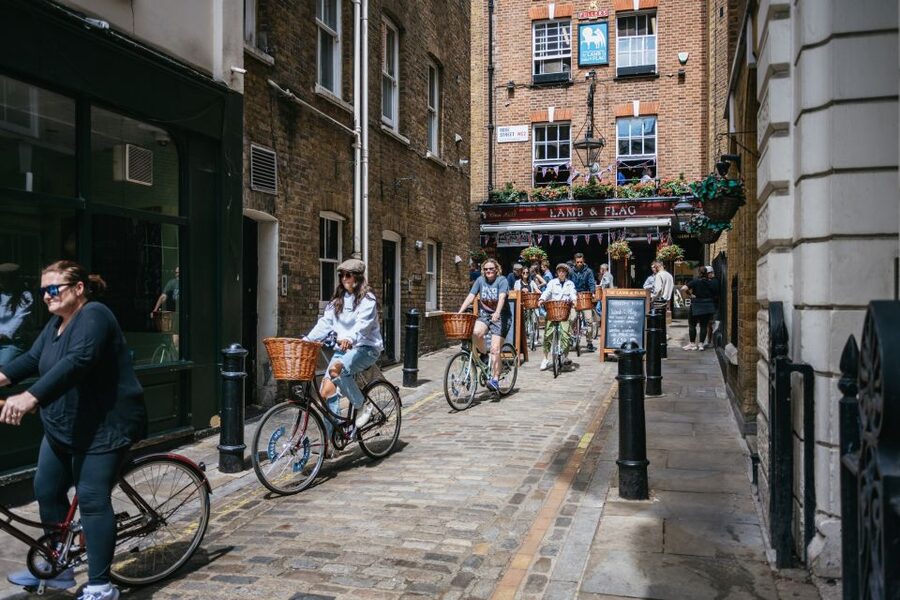London: Landmarks & Secrets Bike Tour with Pub & Street Art - Covent Garden and a proper pub pause
