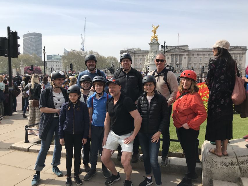 London: Parks and Palaces Guided Morning Bike Tour - The ride back through London’s parks