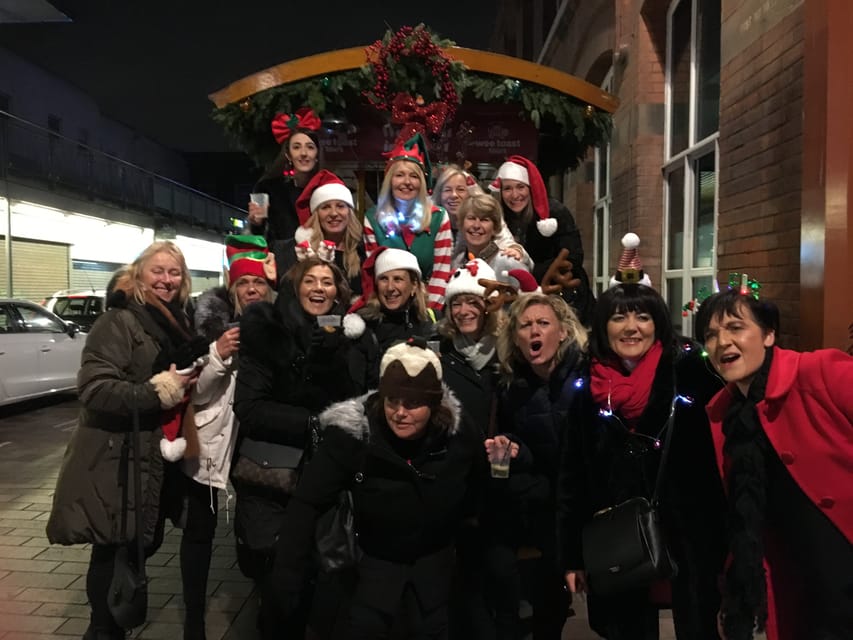 London: Piccadilly and Soho Beer Bike Tour - Drinks, music, and the onboard host