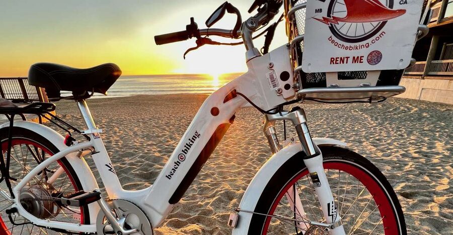 Los Angeles: Beach E-Bike Ride Redondo Beach to Santa Monica - Hermosa Beach brings the beach culture close