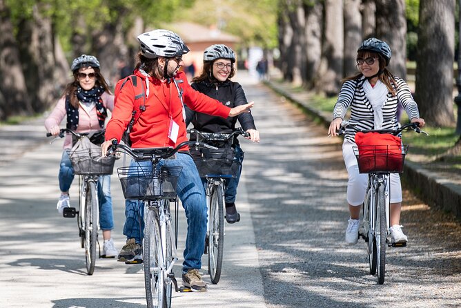 Lucca Bikes and Bites with food tastings for Small Groups or Private - The guides make a real difference