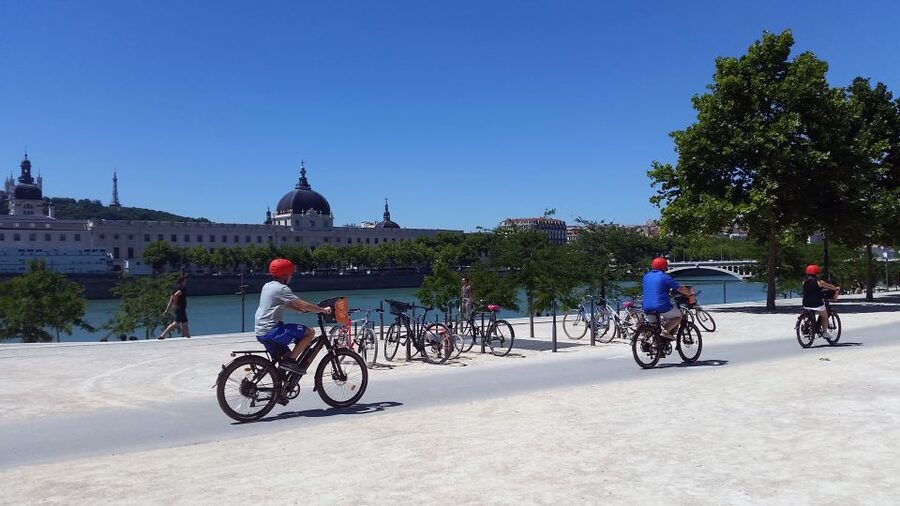 Lyon: 2-Hour Electric Bike Tour with a Local Guide - The Croix Rousse tunnel and Lyon Cathedral