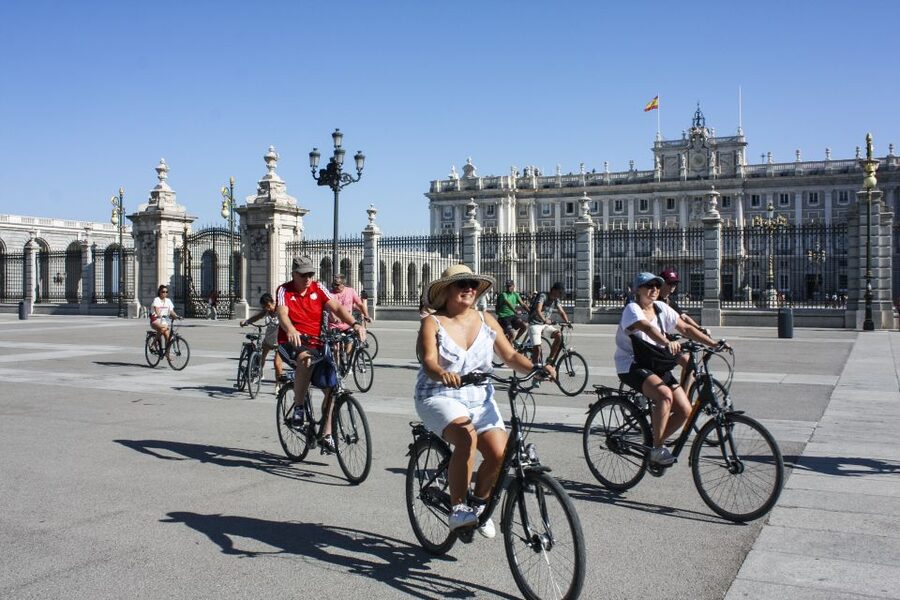 Madrid: City Highlights Private Bike Tour - Retiro Park and the Paseo del Prado