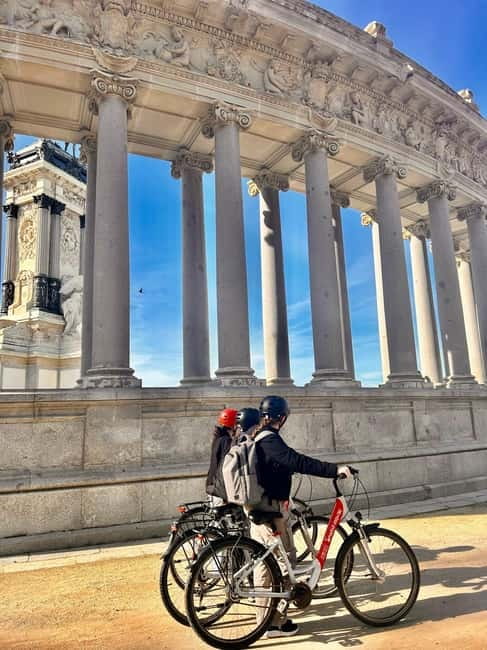 Madrid: Magic Retiro Park Bike Tour - Starting at Avenida Menéndez Pelayo, 9