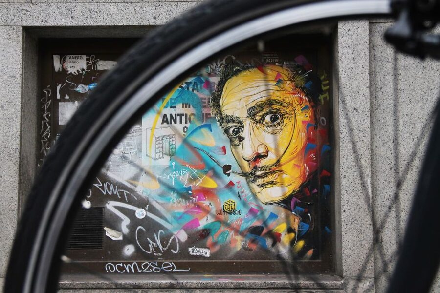Madrid: Street Art Bike Tour - Pinta Malasaña and the art around Plaza Dos de Mayo