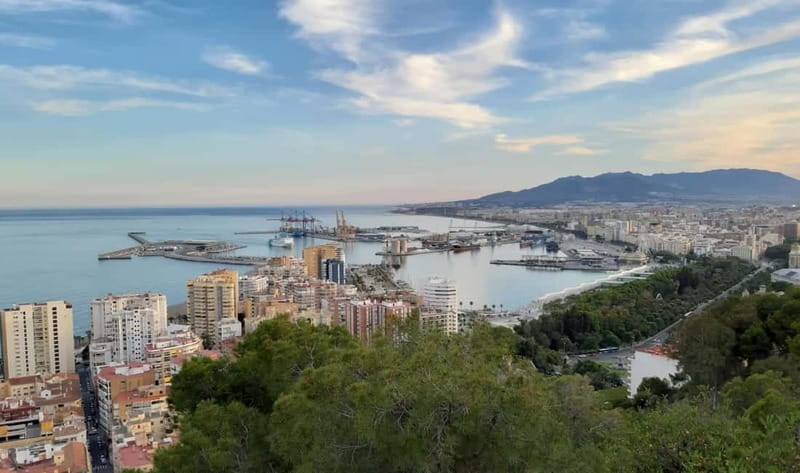 Malaga: Castle Hill and Fisherman Village E-Bike Tour - Why this e-bike route works so well in Malaga