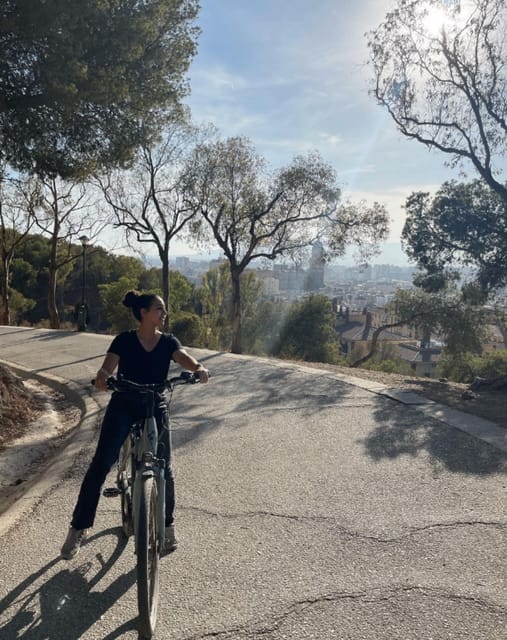 Malaga: Castle Hill and Fisherman Village E-Bike Tour - Miramar Palace and the ride back through Muelle Uno