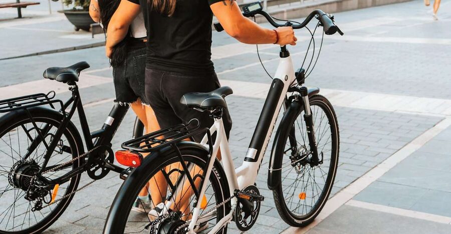 Malaga: Electric Bike Rental - Building your own route through Málaga