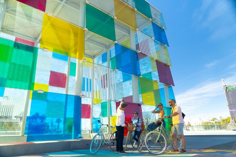 Málaga: Highlights, Hidden Gems and Coast Vintage Bike Tour - Plaza de la Merced and the old city start