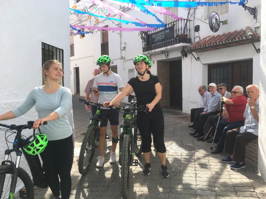 Marbella: E-Mountain Bike Explorer Tour - Four hours with a small group