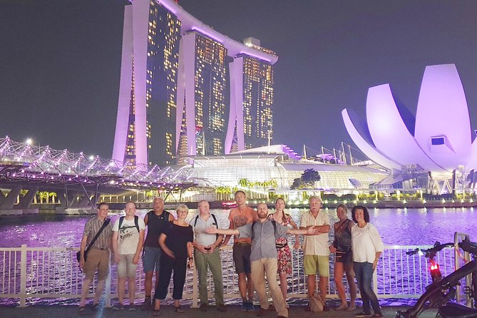 Marina Bay Night Cycling Tour - The Singapore Flyer and Formula One Pit Lane