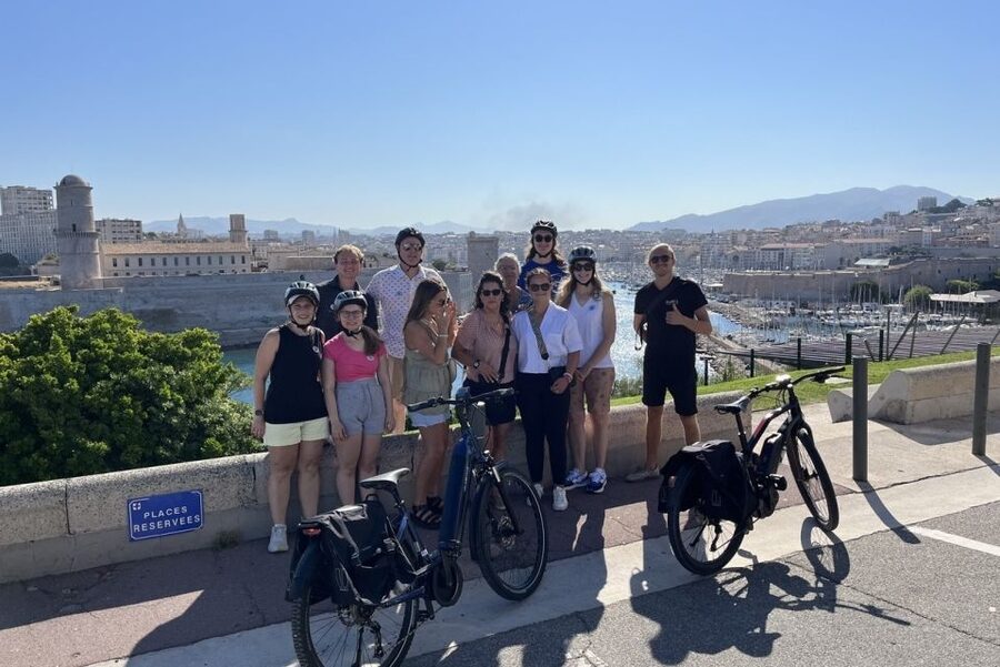 Marseille: Sightseeing E-Bike Tour - A French bakery stop in the middle of the morning