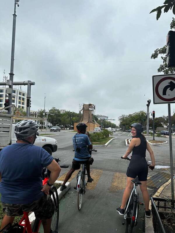 Mérida: The E-bike tour with history and culture - García Ginerés and Parque de las Americas