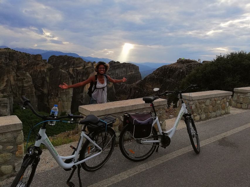 Meteora Sunset Tour on E-bikes - Riding beneath six active monasteries