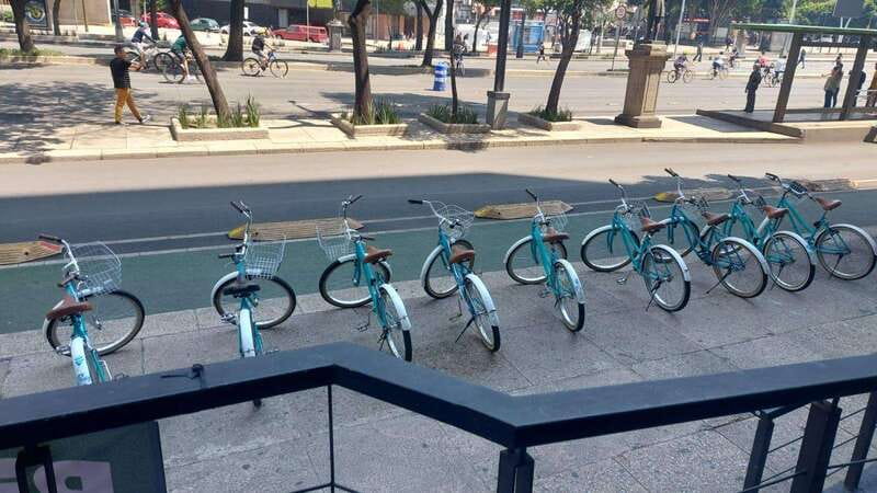 Mexico City: Chapultepec & Reforma Historic Bike Experience - Should you book the Chapultepec and Reforma bike experience?