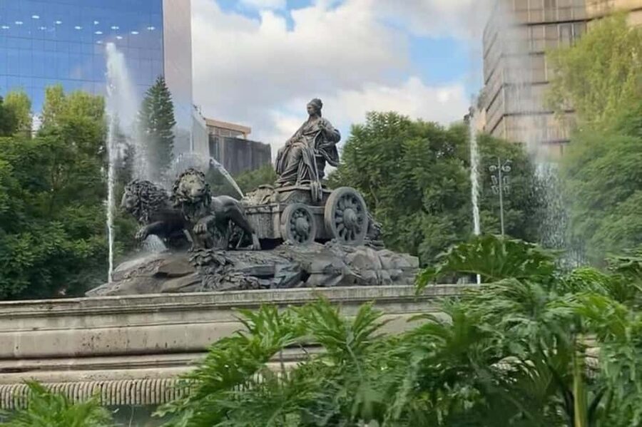 Mexico City: Guided Bike Tour of Culture and Local Taste - Roma and Condesa: Mexico City at an easy pace