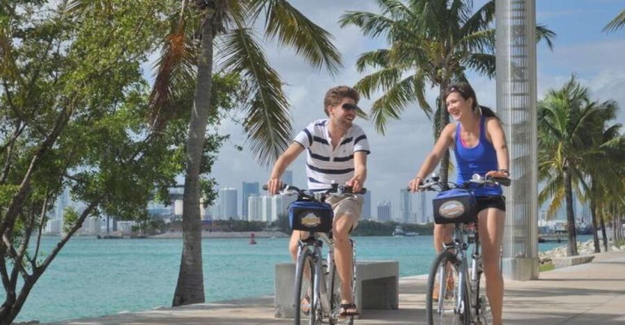 Miami: 2-Hour Art Deco Bike Tour - South Pointe Park and the Miami Beach Pier