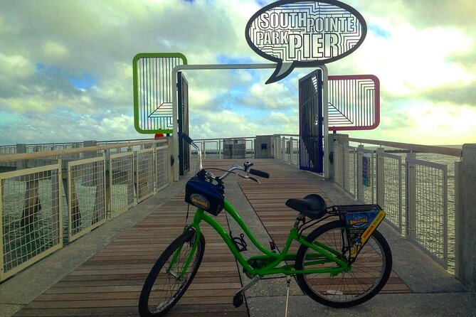 Miami Beach Bike Tour - The Bass Museum and Miami Beach culture