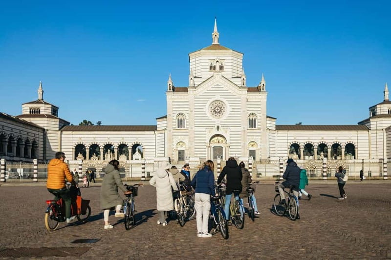Milan: Hidden Gems Guided Bike Tour - Sforza Castle and Parco Sempione