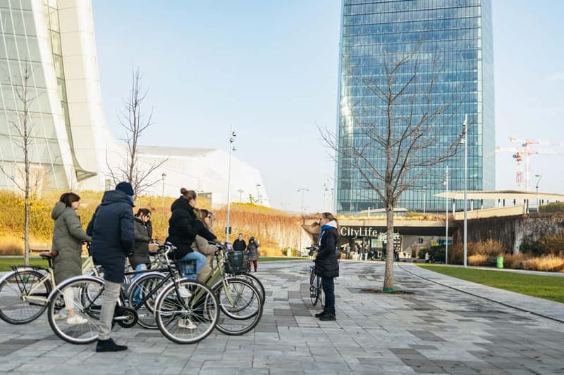 Milan: Hidden Gems Guided Bike Tour - The café break and the practical value of a pause