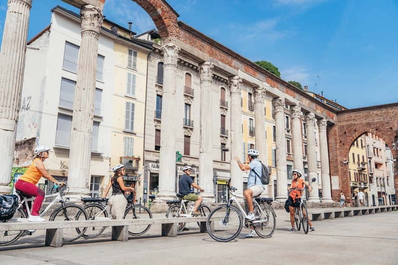 Milan: Highlights and Hidden Gems E-Bike Tour - The guides and the quality of the explanation