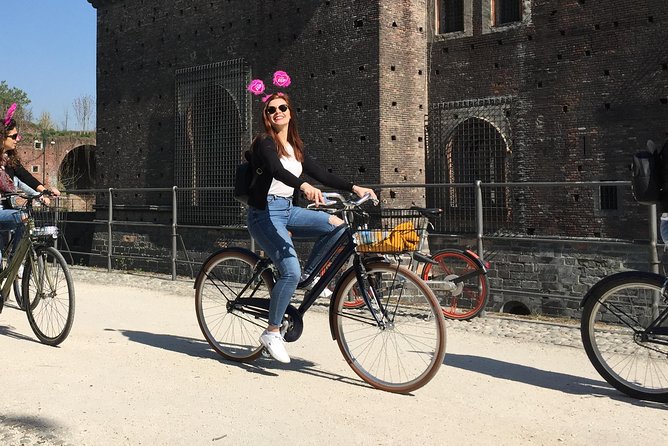Milan's Hidden Gems: Unique Bike Tour (ENG, NL) - Why this route gives you more than central Milan