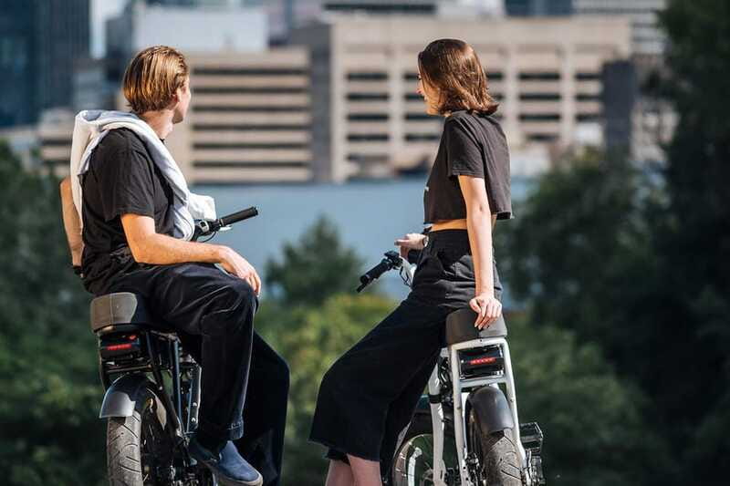 Montreal: E-Bike Sightseeing Tour - Neighborhood streets, art, shops, and music