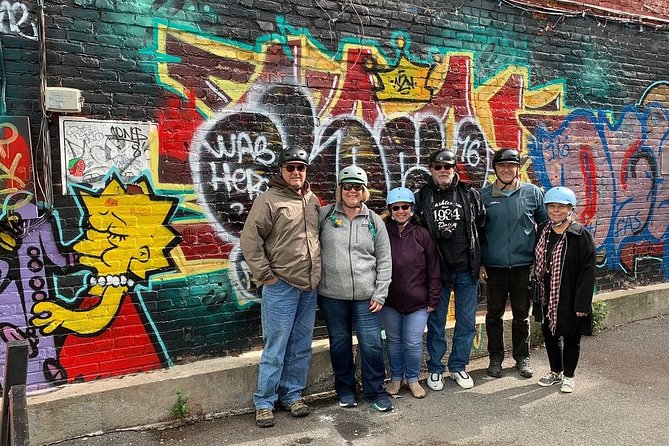 Montreal eBike Sightseeing Tour - Morning route: four districts, Jean-Talon Market, and Mont Royal