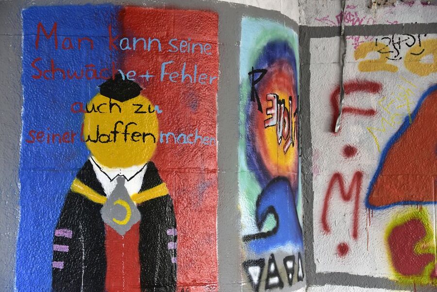 Munich: Street Art Bike Tour - The guides and the language question