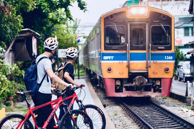 Must-Try: Hidden Bangkok Bike and Food Tour - Khlong Bang Luang, food, and the local family meal