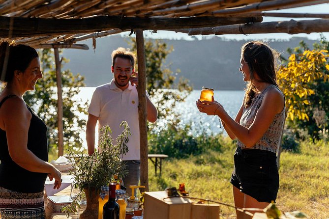 Naples Scenic E-Bike Ride to a Local Vineyard with Meal - How the Guides Shape the Experience