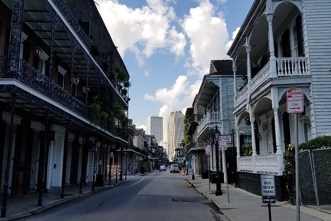New Orleans French Quarter and Garden District Bike Tour - The guides are a major part of the value