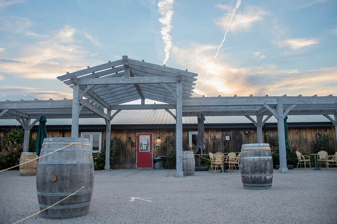 Niagara-on-the-Lake Cycle and Wine-Tasting Tour with Optional Lunch - Regular bicycle or $50 e-bike upgrade