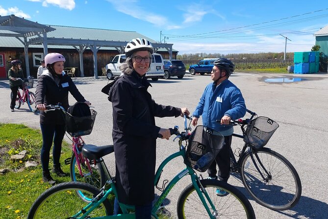 Niagara-on-the-Lake Cycle and Wine-Tasting Tour with Optional Lunch - Safety, group size, and the feel of the day
