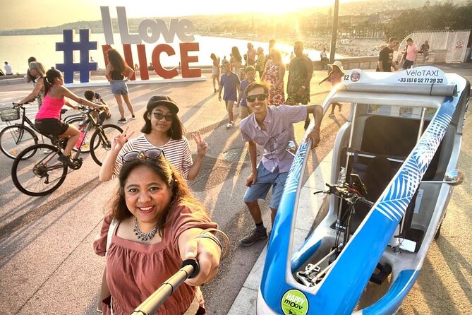 Nice: private guided Tour by electric taxi bike - The 45-minute French Riviera Tour