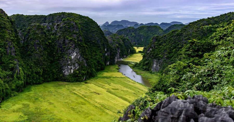 Ninh Binh Daily: Hoa Lu, Mua Cave, Tam Coc, Bike & Swimming - Key points at a glance