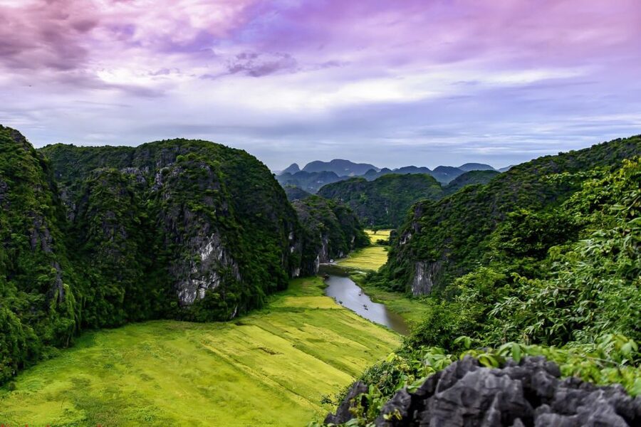 Ninh Binh Daily: Hoa Lu, Mua Cave, Tam Coc, Bike & Swimming - From Hanoi to the ancient capital of Hoa Lu