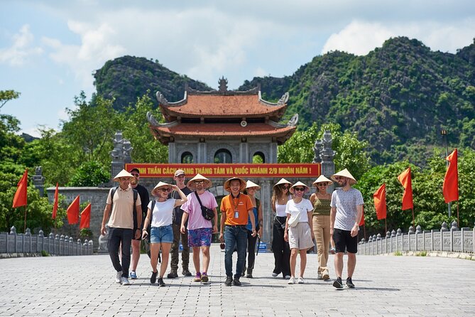 Ninh Binh Day Trip: Hoa Lu-Trang An/Tam Coc-Mua Cave-Cycling-Boat - Trang An by traditional rowing boat