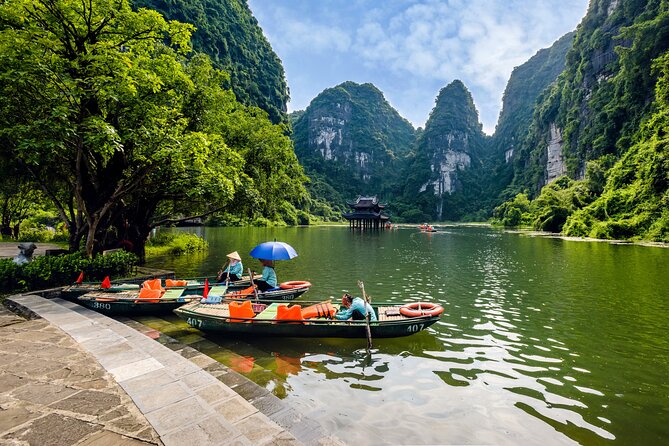 Ninh Binh Day Trip: Hoa Lu-Trang An/Tam Coc-Mua Cave-Cycling-Boat - What the $43 price really covers
