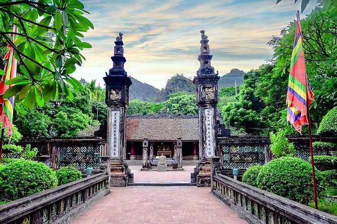 Ninh Binh Tour: Deluxe & Small Group Tam Coc Hoa Lu - Boat, Biking, Buffet Lunch - The bus ride from Hanoi and the long schedule