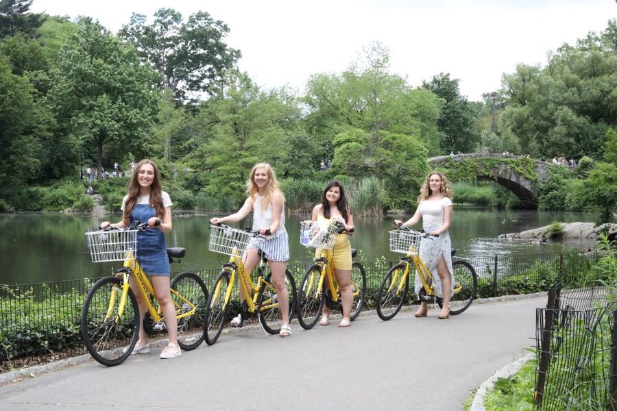NYC: Central Park Bike Rentals - Riding from Midtown into Central Park