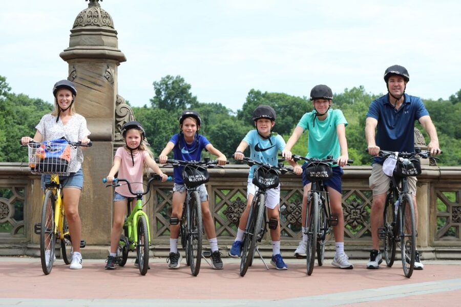 NYC: Central Park Bike Rentals - Timing, crowds, and seasonal hours