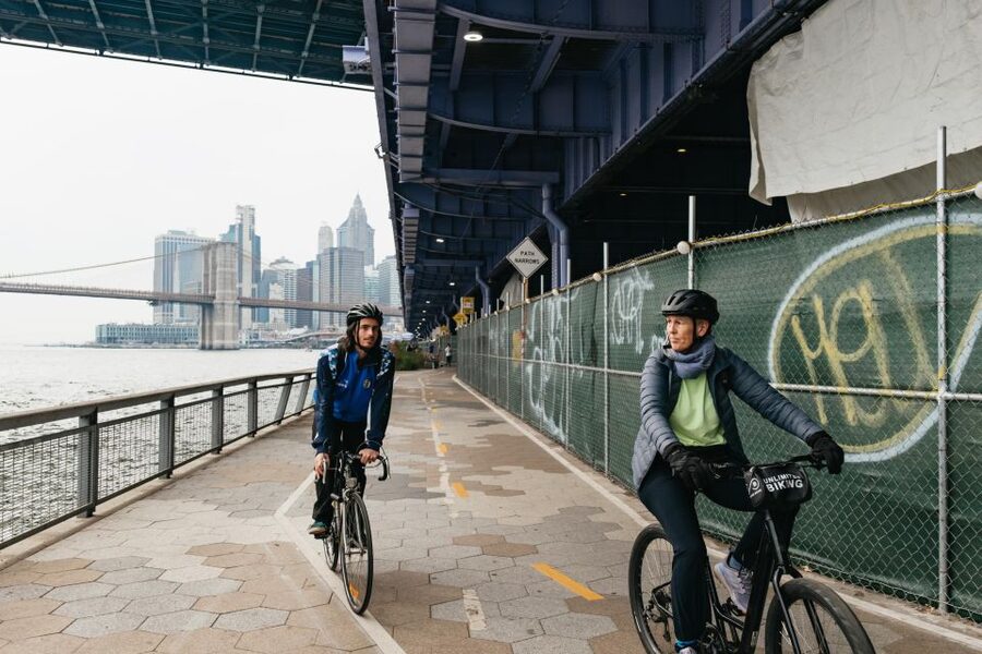 NYC: Radical and Weird History Bike Tour of Manhattan - Two short stops for the city’s stranger details