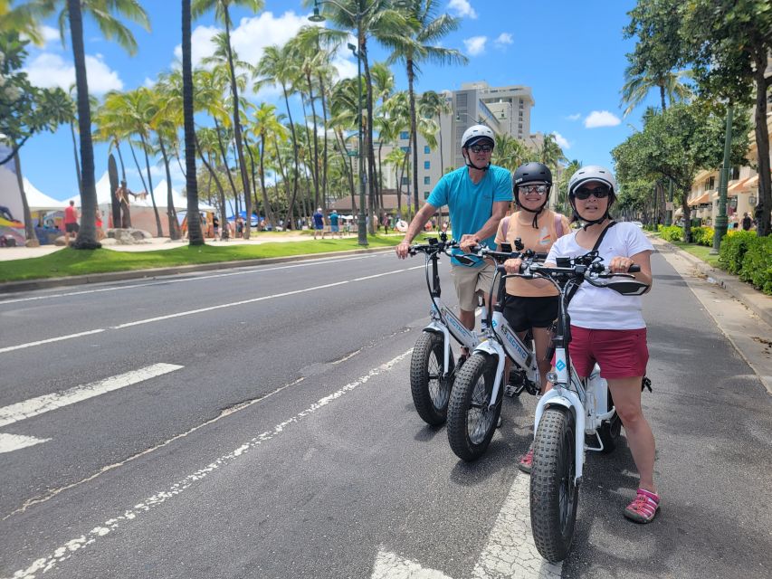 Oahu: Diamond Head E-bike Scenic Ride - The Kahala lookout and the Diamond Head circle